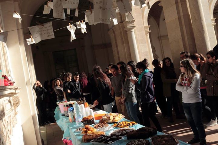 Studenti a fine lavoro Volontariato Monastero dei Benedettini